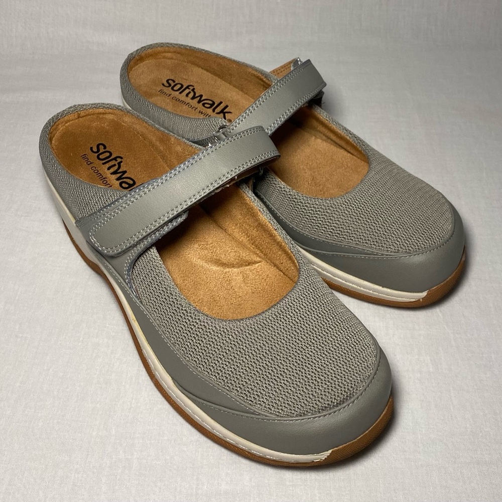 NIB Softwalk Women's Arcadia Clog Light Gray Size 8.5M